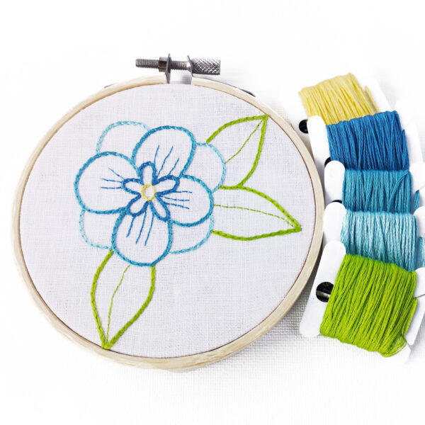 Simple floral hand embroidery pattern