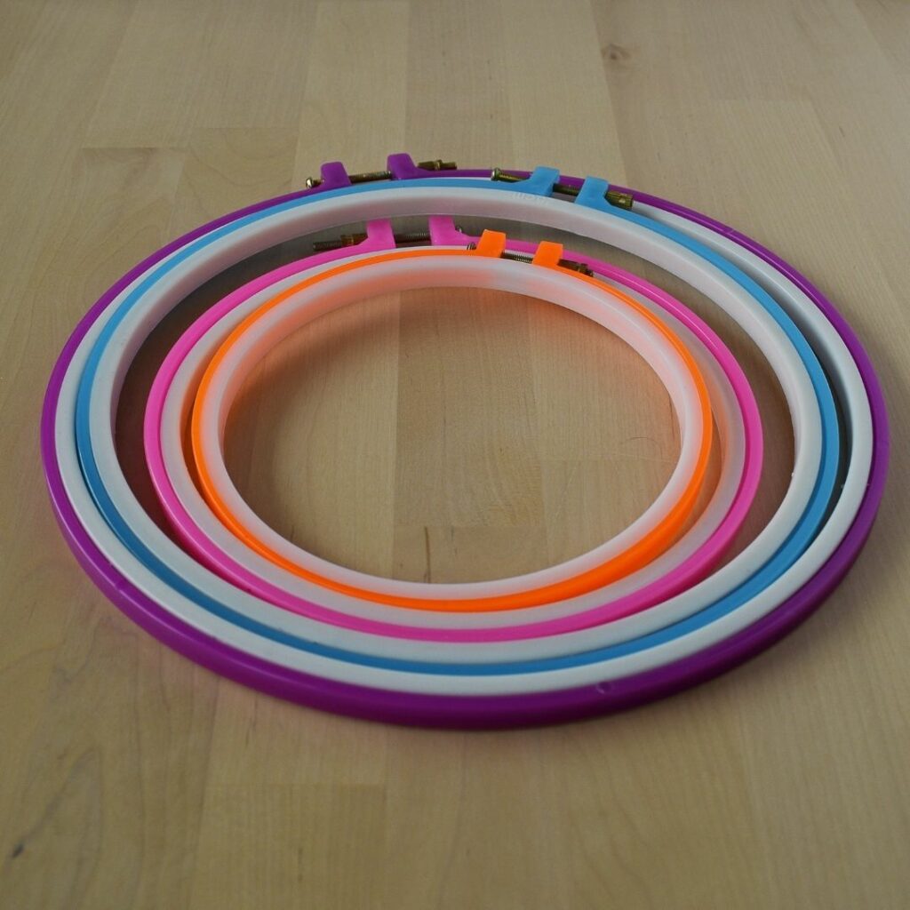 New Oval Embroidery Hoops Ellipse Plastic Tambour Frame Art